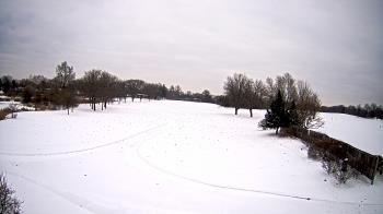 Weather camera view of Village Links of Glen Ellyn.