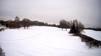 Weather camera view of Village Links of Glen Ellyn.