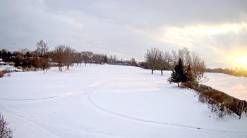 Weather camera view of Village Links of Glen Ellyn.