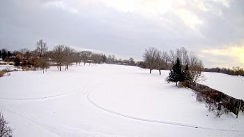 Weather camera view of Village Links of Glen Ellyn.