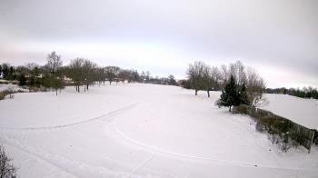 Weather camera view of Village Links of Glen Ellyn.