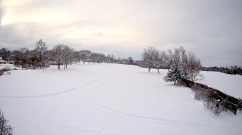 Weather camera view of Village Links of Glen Ellyn.