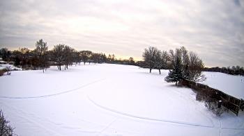 Weather camera view of Village Links of Glen Ellyn.