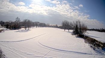 Weather camera view of Village Links of Glen Ellyn.