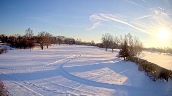 Weather camera view of Village Links of Glen Ellyn.