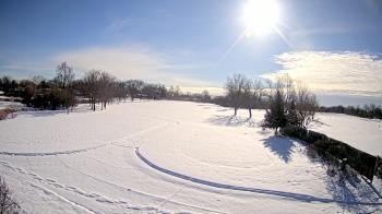 Weather camera view of Village Links of Glen Ellyn.