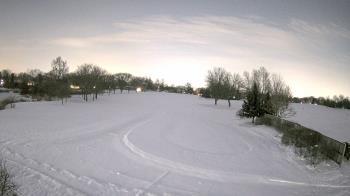 Weather camera view of Village Links of Glen Ellyn.