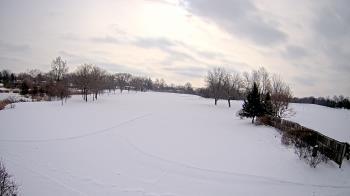 Weather camera view of Village Links of Glen Ellyn.