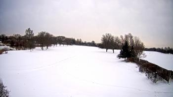 Weather camera view of Village Links of Glen Ellyn.