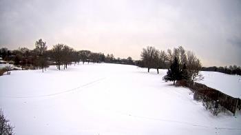 Weather camera view of Village Links of Glen Ellyn.