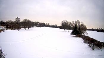 Weather camera view of Village Links of Glen Ellyn.