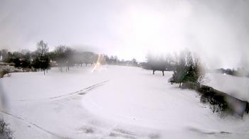 Weather camera view of Village Links of Glen Ellyn.