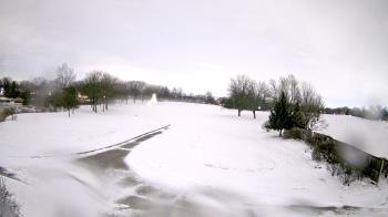 Weather camera view of Village Links of Glen Ellyn.
