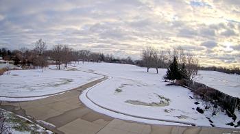 Weather camera view of Village Links of Glen Ellyn.