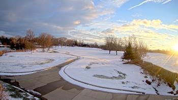 Weather camera view of Village Links of Glen Ellyn.