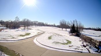 Weather camera view of Village Links of Glen Ellyn.