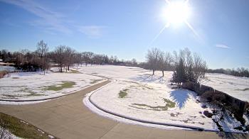Weather camera view of Village Links of Glen Ellyn.