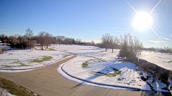 Weather camera view of Village Links of Glen Ellyn.