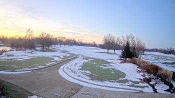 Weather camera view of Village Links of Glen Ellyn.