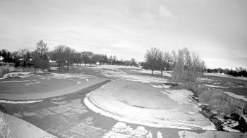 Weather camera view of Village Links of Glen Ellyn.
