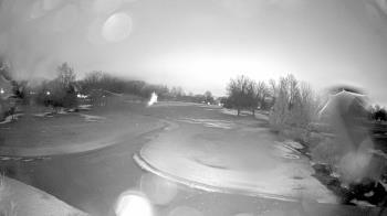 Weather camera view of Village Links of Glen Ellyn.
