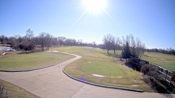 Weather camera view of Village Links of Glen Ellyn.