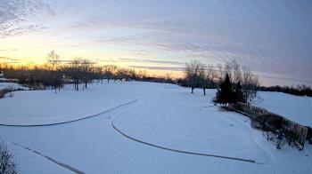 Weather camera view of Village Links of Glen Ellyn.