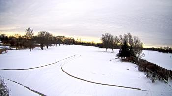 Weather camera view of Village Links of Glen Ellyn.