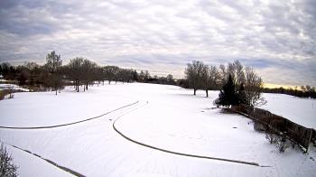 Weather camera view of Village Links of Glen Ellyn.