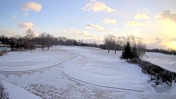 Weather camera view of Village Links of Glen Ellyn.