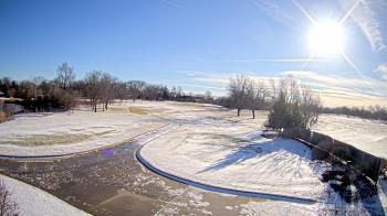 Weather camera view of Village Links of Glen Ellyn.