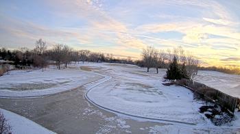Weather camera view of Village Links of Glen Ellyn.