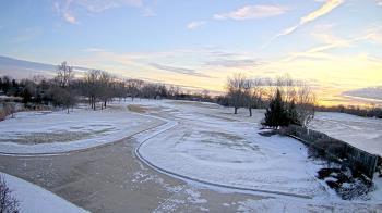 Weather camera view of Village Links of Glen Ellyn.