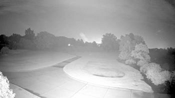 Weather camera view of Village Links of Glen Ellyn.