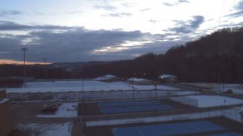 Weather camera view of Kiski Area HS.