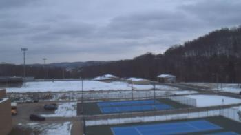 Weather camera view of Kiski Area HS.