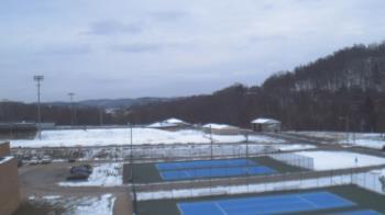 Weather camera view of Kiski Area HS.