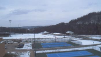 Weather camera view of Kiski Area HS.