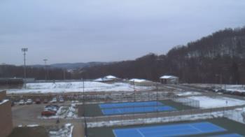 Weather camera view of Kiski Area HS.