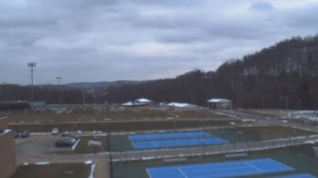 Weather camera view of Kiski Area HS.