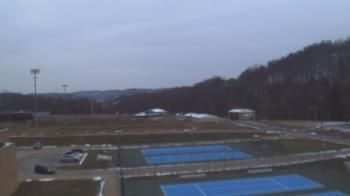 Weather camera view of Kiski Area HS.