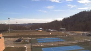 Weather camera view of Kiski Area HS.