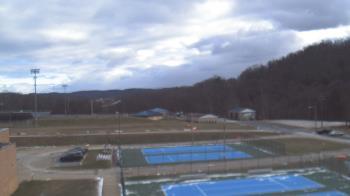 Weather camera view of Kiski Area HS.
