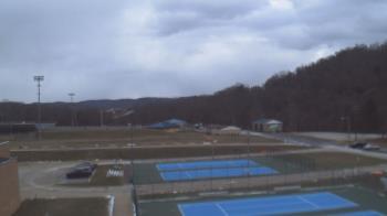 Weather camera view of Kiski Area HS.