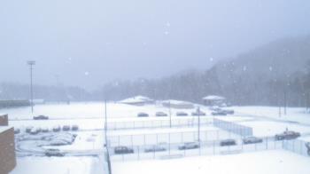 Weather camera view of Kiski Area HS.