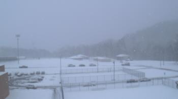 Weather camera view of Kiski Area HS.
