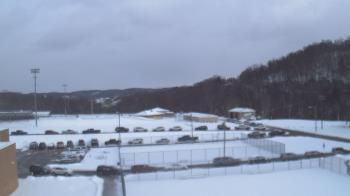 Weather camera view of Kiski Area HS.