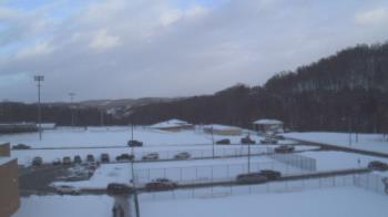 Weather camera view of Kiski Area HS.