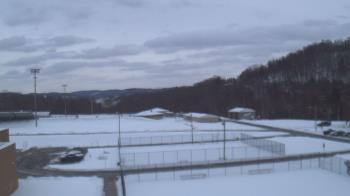Weather camera view of Kiski Area HS.