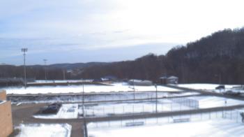 Weather camera view of Kiski Area HS.